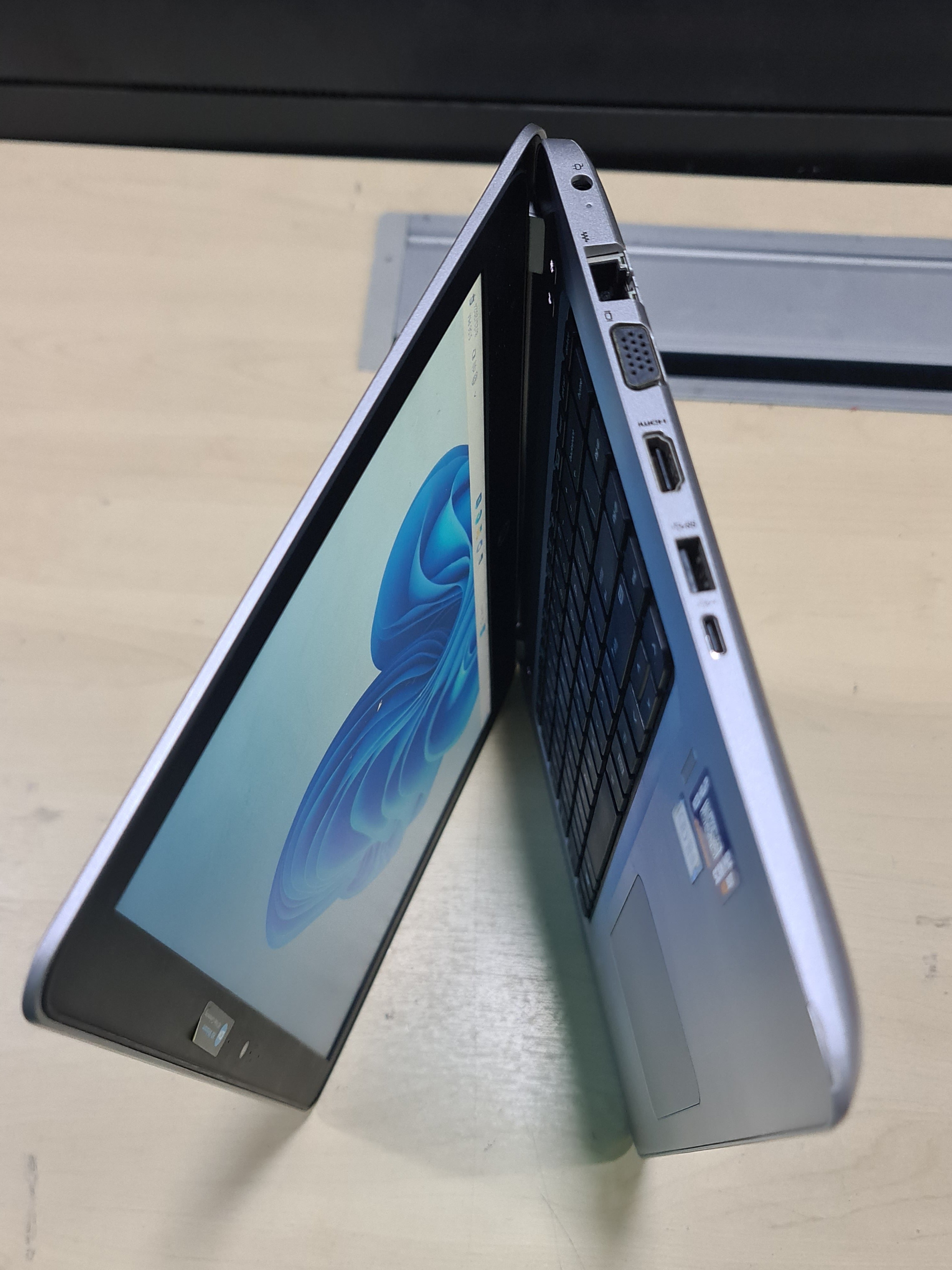 [Refurbished] HP Probook 440 G4/G5/G6, 430 G5 Intel Core i5 Nvidia GeForce 930MX 16GB DDR4 RAM 512 M.2 NVMe SSD Gaming Laptop