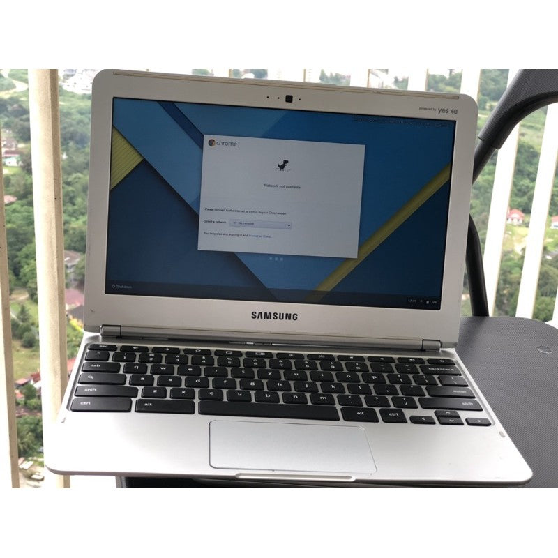[Refurbished] Samsung Chromebook XE303C12-A01US, Exynos 5 Dual Processor, 2GB RAM, 16GB eMMC SSD ChromeOS