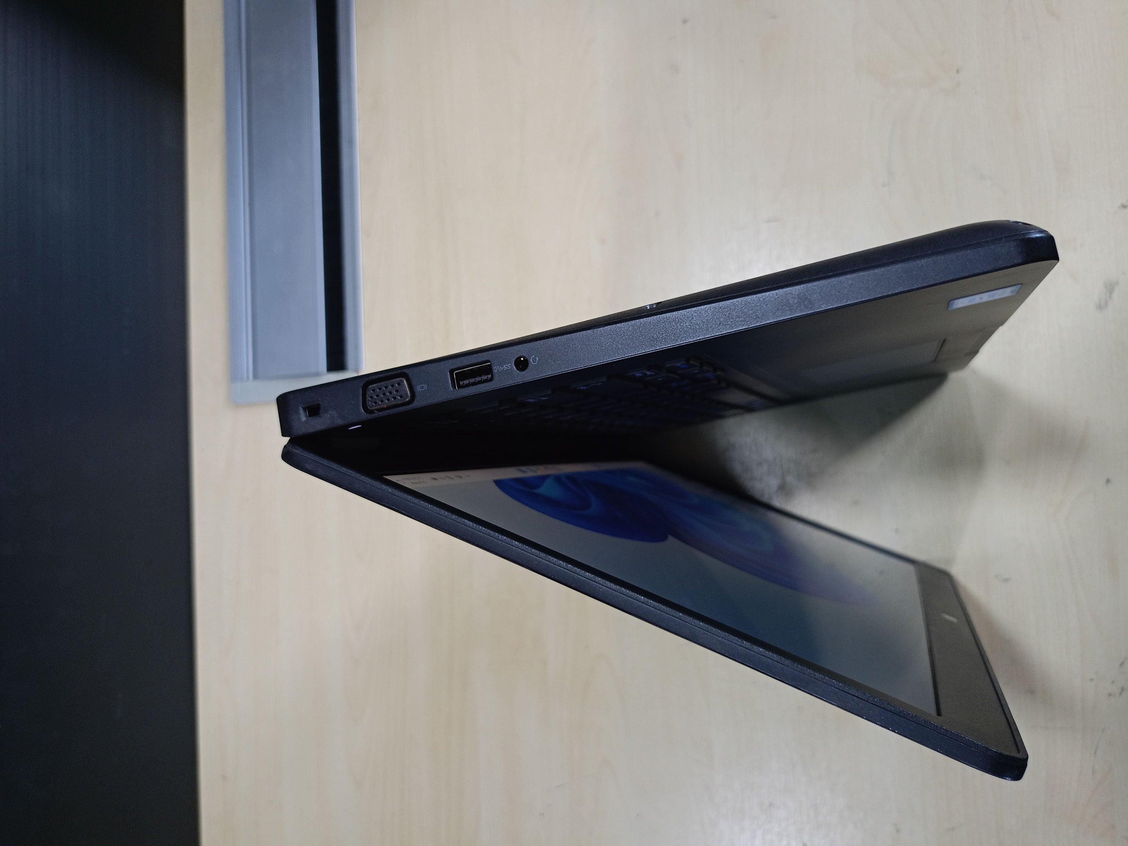 [Refurbished] Dell Latitude 5490, 5480, 5470 Intel Core i5 6th & 7th Gen 16GB RAM 512GB M.2 NVMe Laptop