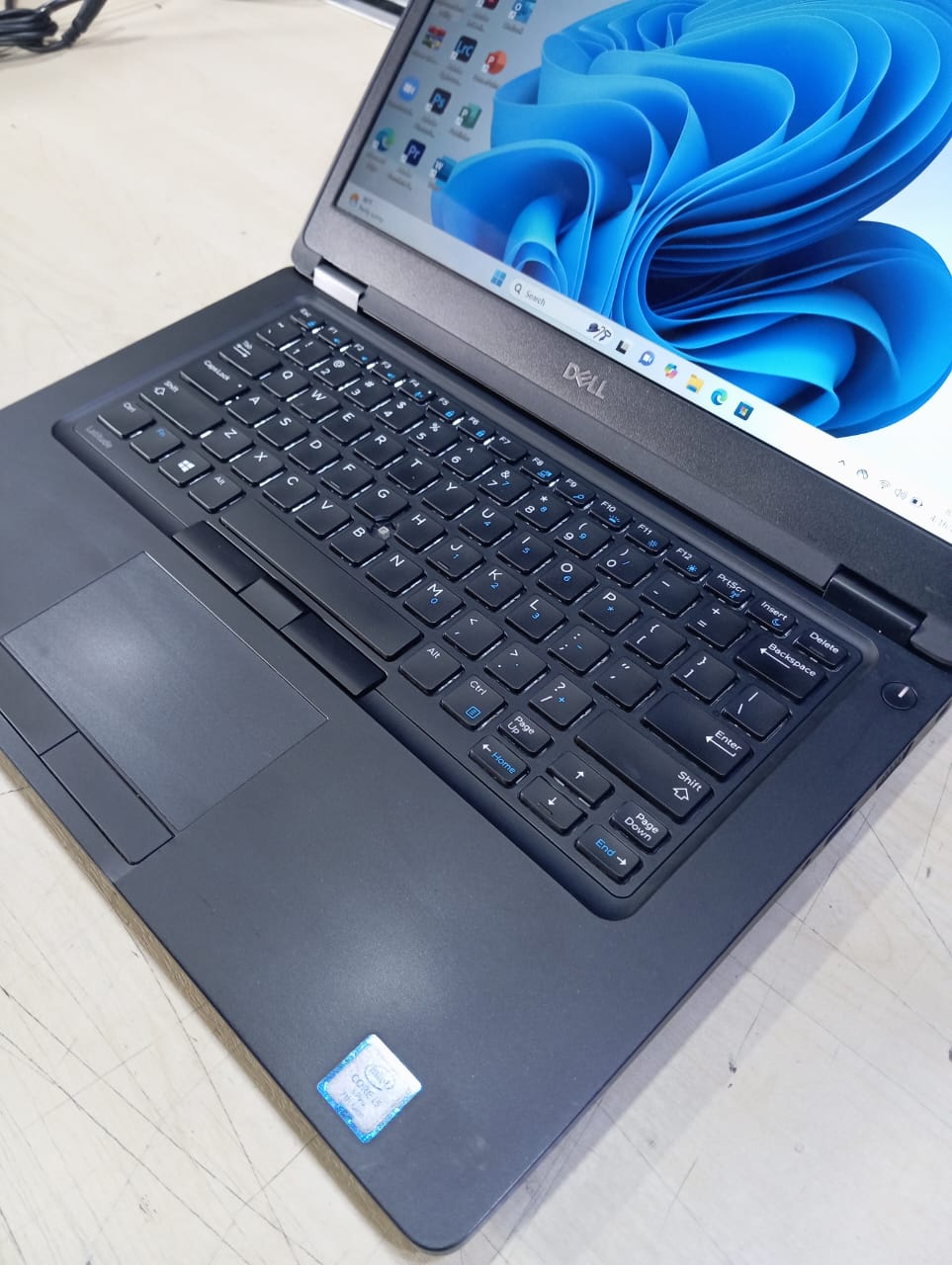 [Refurbished] Dell Latitude 5490, 5480, 5470 Intel Core i5 6th & 7th Gen 16GB RAM 512GB M.2 NVMe Laptop