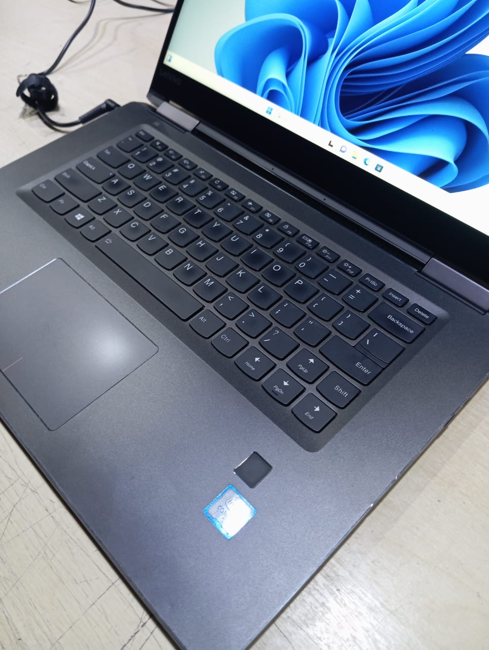 [Refurbished] Lenovo Thinkpad Yoga 710-151 Nvidia, 720-151 Intel Core i5 16GB RAM 512GB SSD Laptop