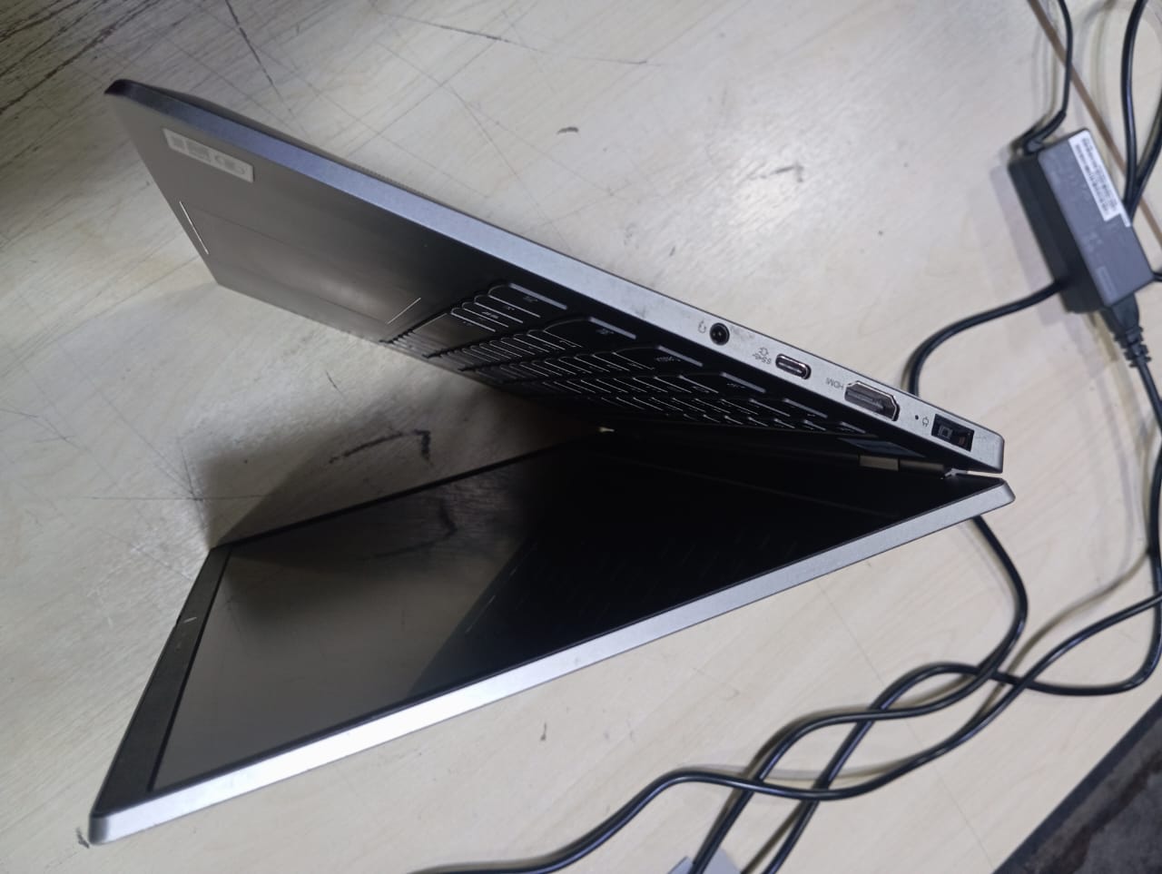 [Refurbished] Lenovo Thinkbook 14s i5 10th Generation 16GB DDR4 512GB M.2 SSD Laptop