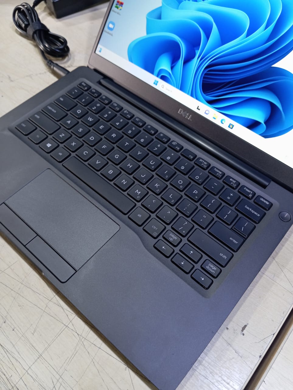 [Refurbished] Dell Latitude 7390, 7300, 7310, 7320 16GB RAM 512GB SSD Laptop