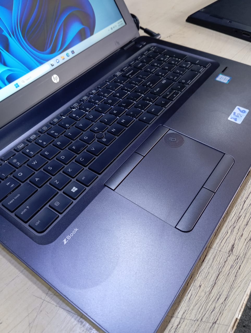 [Refurbished] HP Zbook 15V-G5 i7 8th Nvidia Quadro P600 4GBDDR5, 15U-G4 i7 7th Generation AMD FirePro W4190M (2GB GDDR5) 32GB DDR4 RAM 512GB M.2