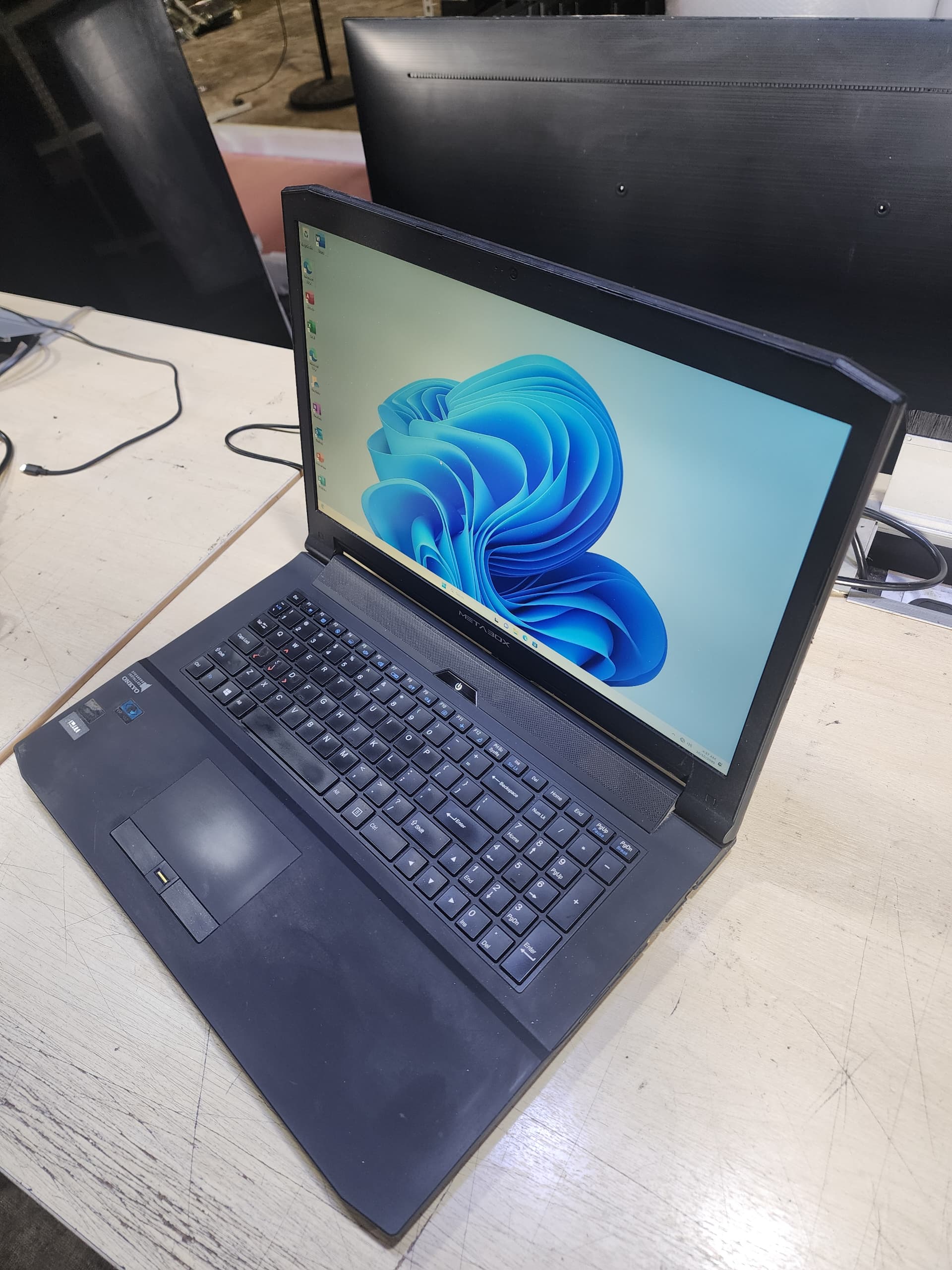 [Refurbished] Metabox PA71HP, N170RD Intel Core i7 Nvidia GeForce GTX 17.3" inch Display Gaming Laptop