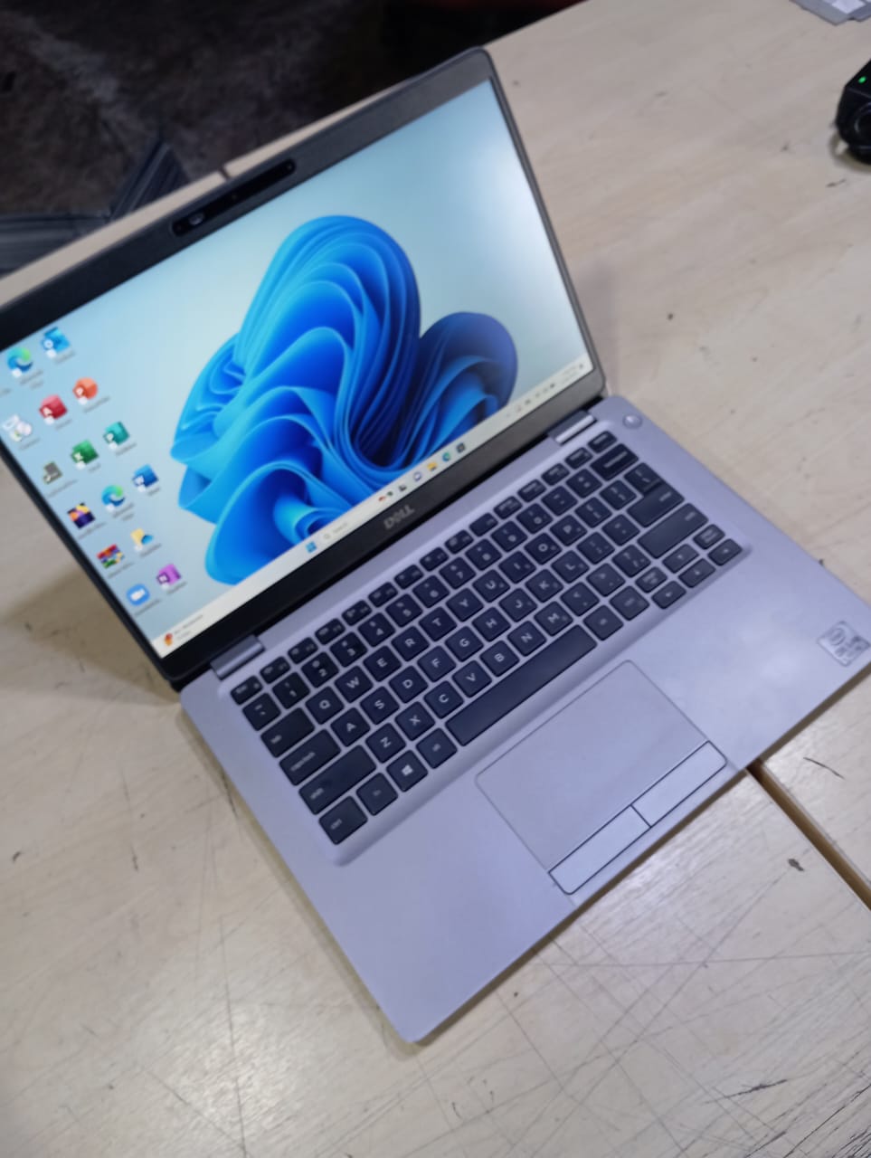 [Refurbished] Dell Latitude 5310 i5 10th (2 in 1) 16GB DDR4 RAM 512GB M.2 NVMe SSD Laptop