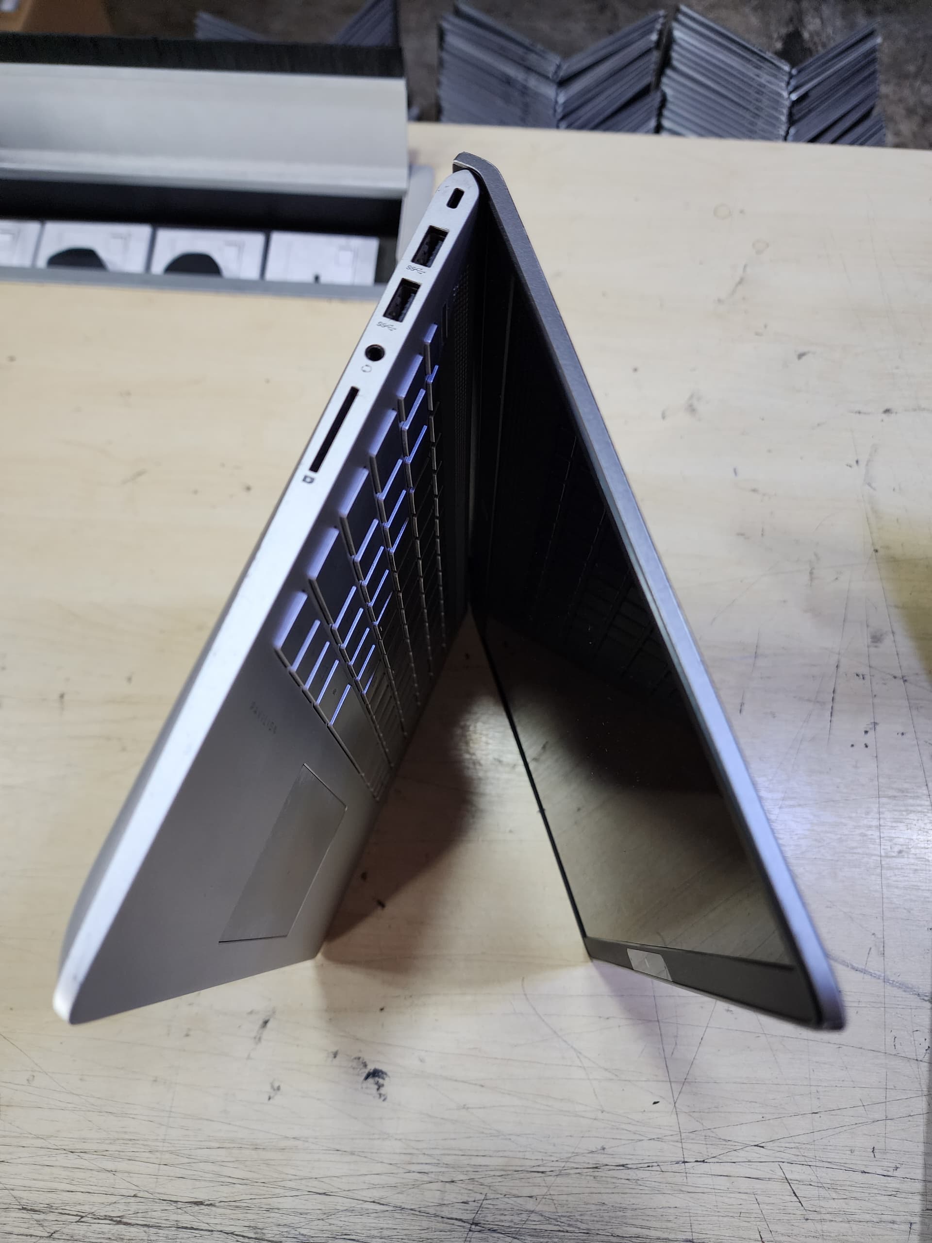 [Refurbished] HP Pavilion 14-BF105TX Nvidia, 14-DW0013DX, Notebook 15-DY1020NR, 17-4062CL Intel Core i5 16GB DDR4 RAM 512GB M.2 NVMe SSD Laptop