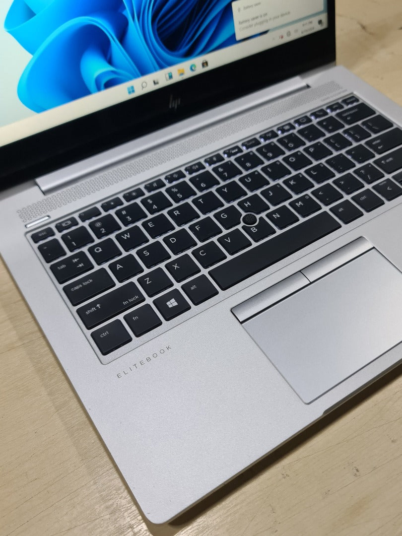 [Refurbished] HP Elitebook 830 G5, 840 G3, 840 G5 Intel Core i7 16GB DDR4 RAM 512GB M.2 NVMe SSD Laptop