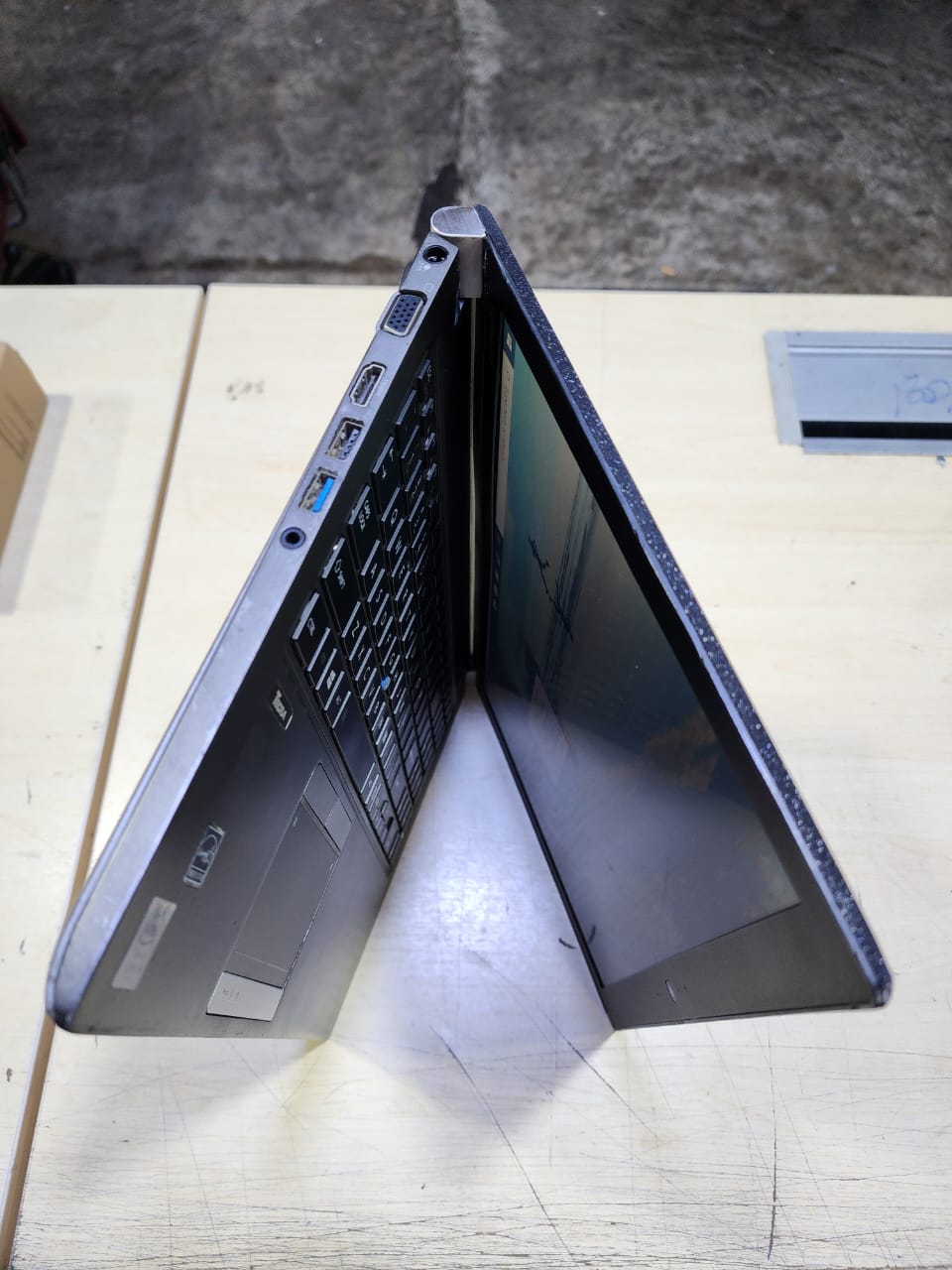 [Refurbished] Toshiba Portege Z50, Dynabook R731 Intel Core i5 8GB RAM 512GB SSD Budget Laptop