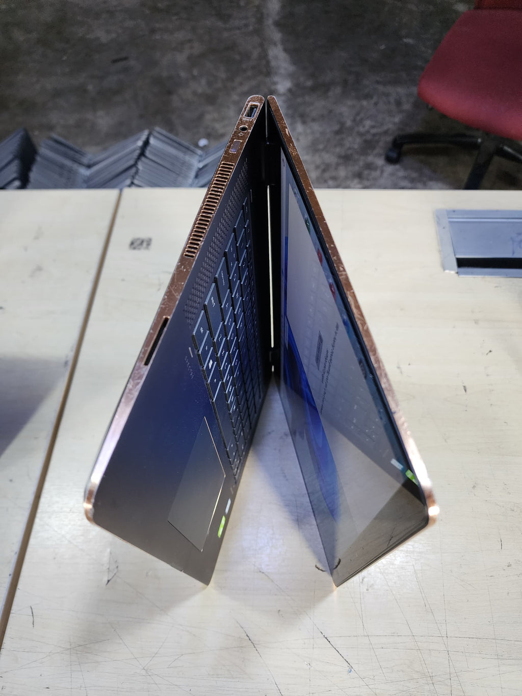 [Refurbished] HP Spectre X360 15-BL100DX, 15-BL1012DX Nvidia Graphics 16GB DDR4 RAM 512GB M.2 NVMe SSD Gaming Laptop