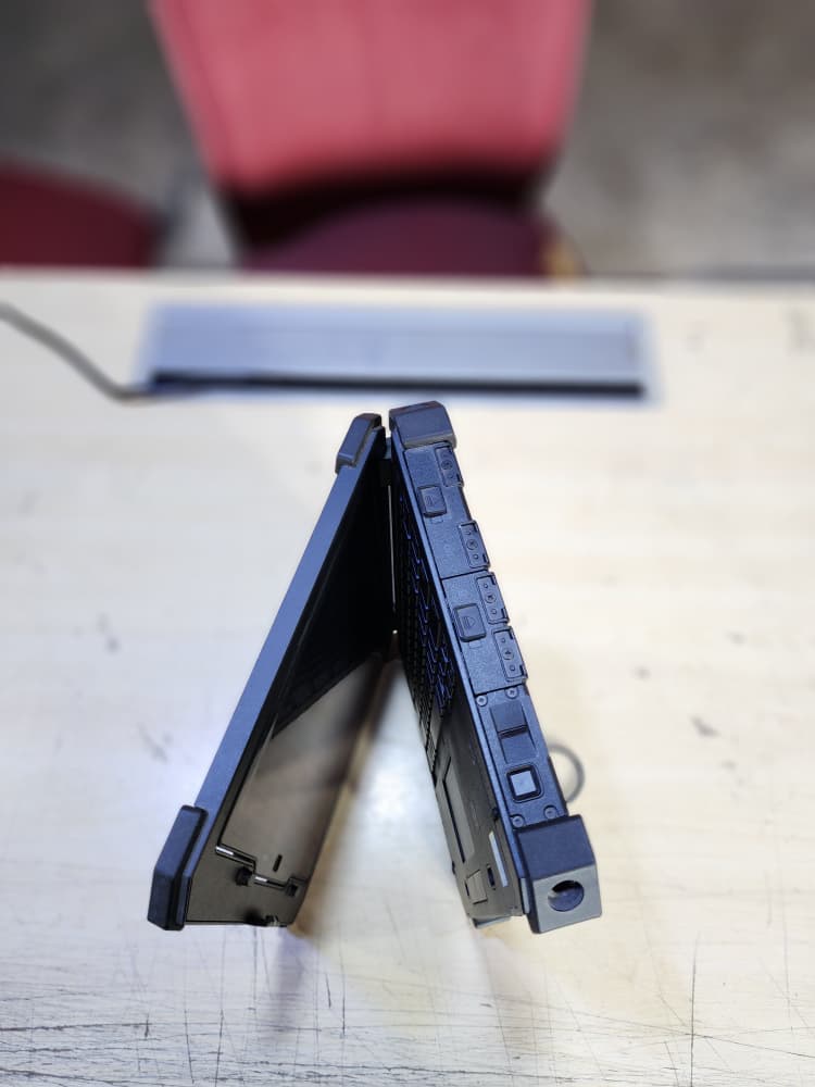 [Refurbished] Dell Latitude Rugged Extreme  14-5414, 14-5404, 12-7204 16GB RAM 512GB SSD Outdoor Robust Laptop