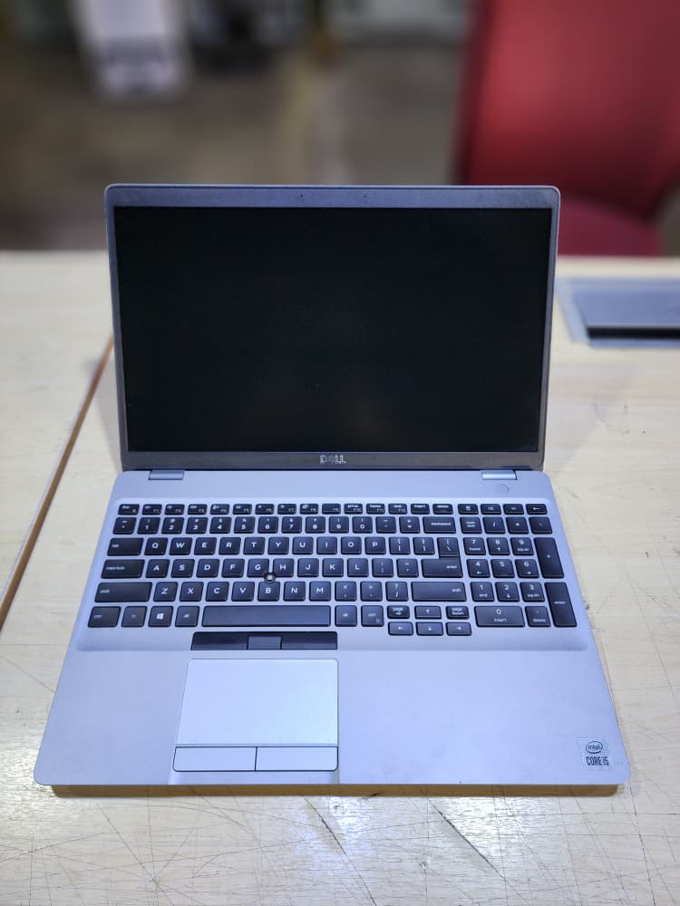 [Refurbished] Dell Precision 3511, 3541 Nvidia Quadro P620 4GB DDR5 Gaming Laptop